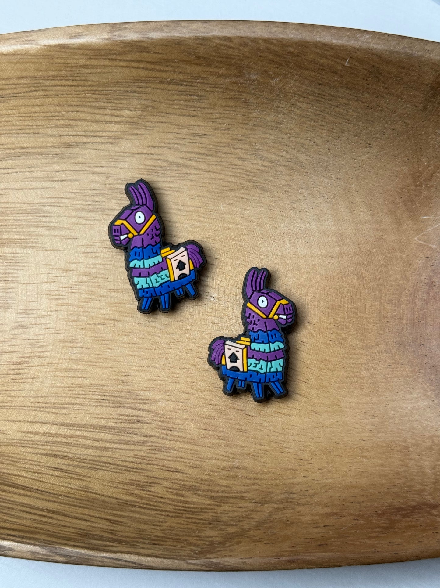 Loot Llama Focal